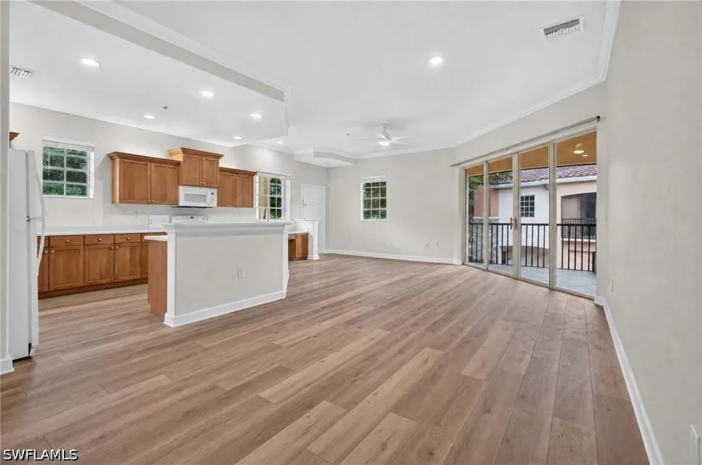 Piazza Del Lago Circle #202 Estero, FL 33928