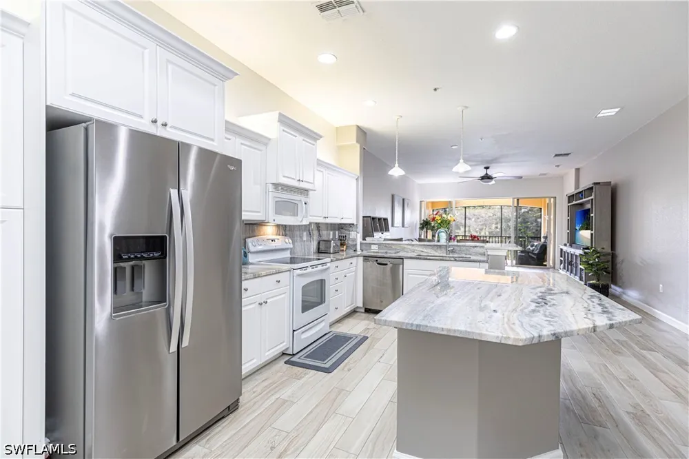 Piazza Del Lago Circle #203 Estero, FL 33928