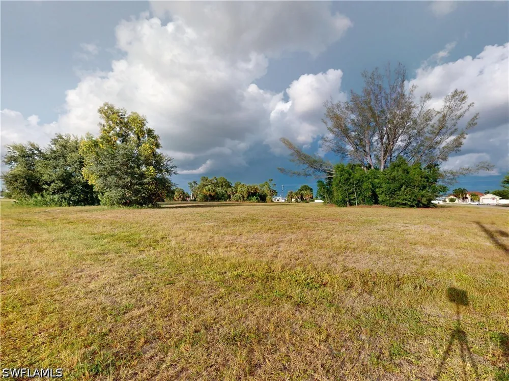 SW 17th Terrace Cape Coral, FL 33991