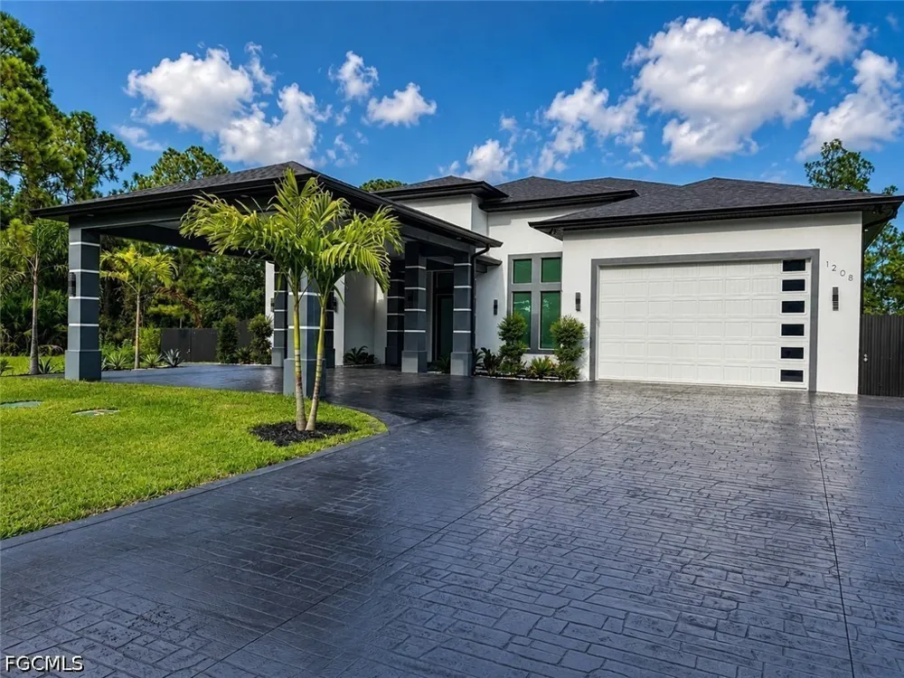 Williams Avenue Lehigh Acres, FL 33972