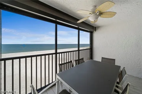 Estero Boulevard #903