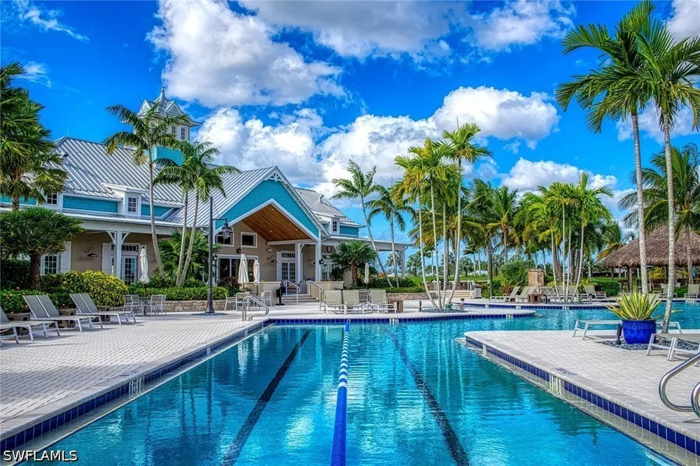 Laguna Springs Lane Naples, FL 34114