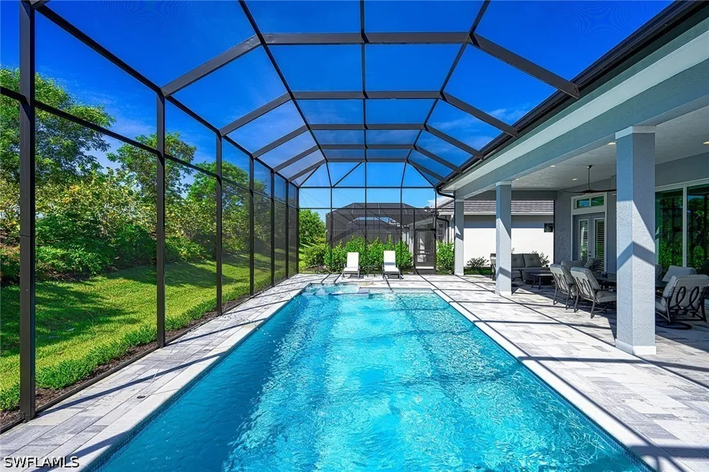 Laguna Springs Lane Naples, FL 34114