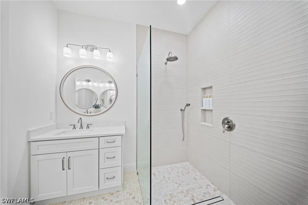 Vistana Circle Naples, FL 34119
