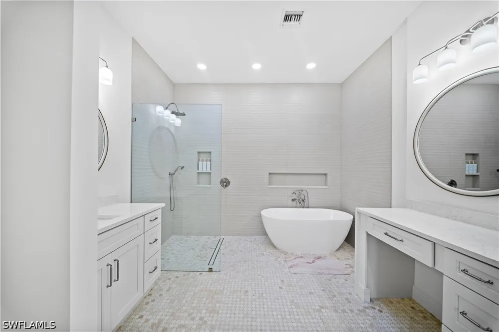 Vistana Circle Naples, FL 34119