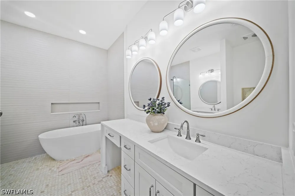 Vistana Circle Naples, FL 34119