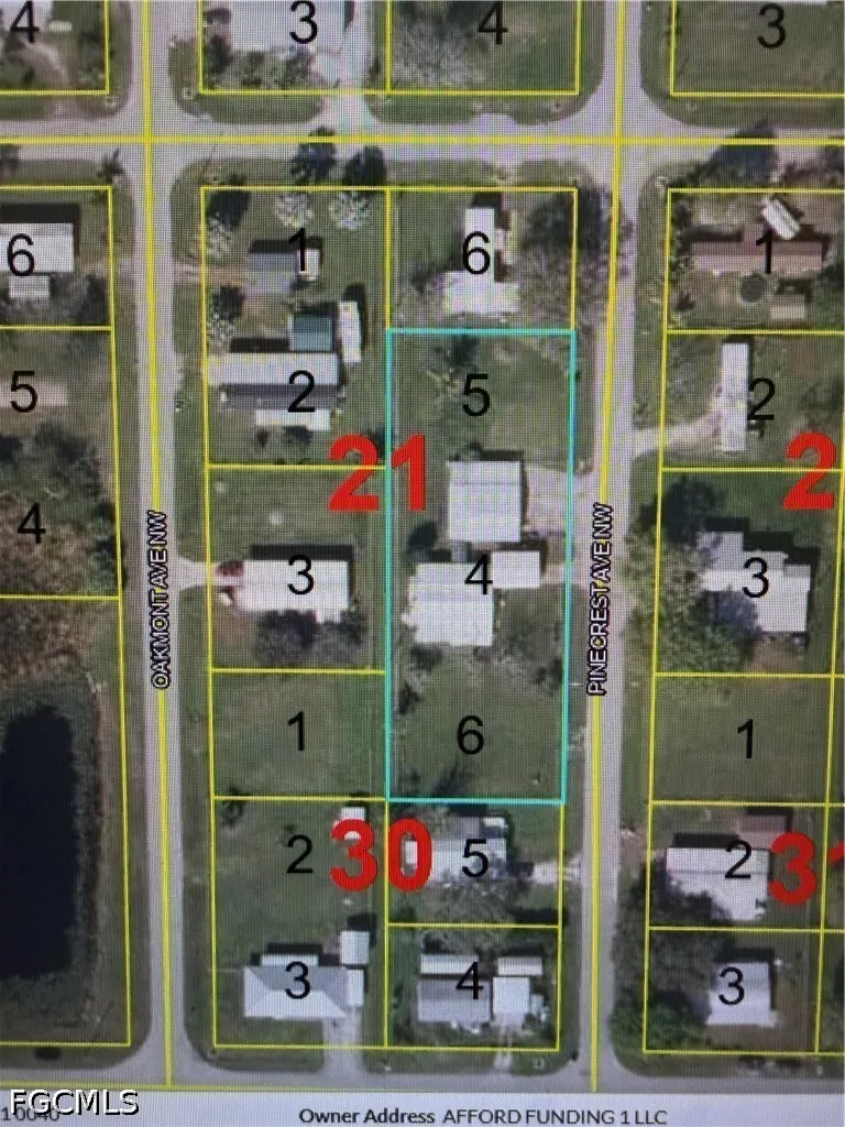 Pinecrest Avenue NW Moore Haven, FL 33471