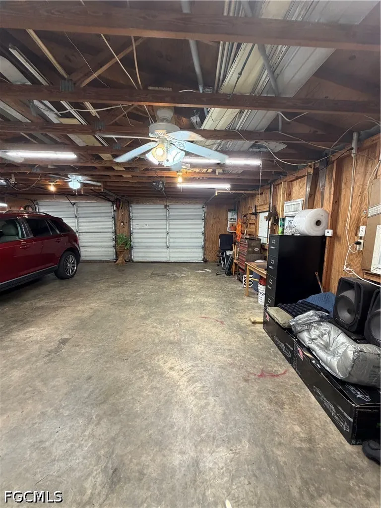 Pinecrest Avenue NW Moore Haven, FL 33471