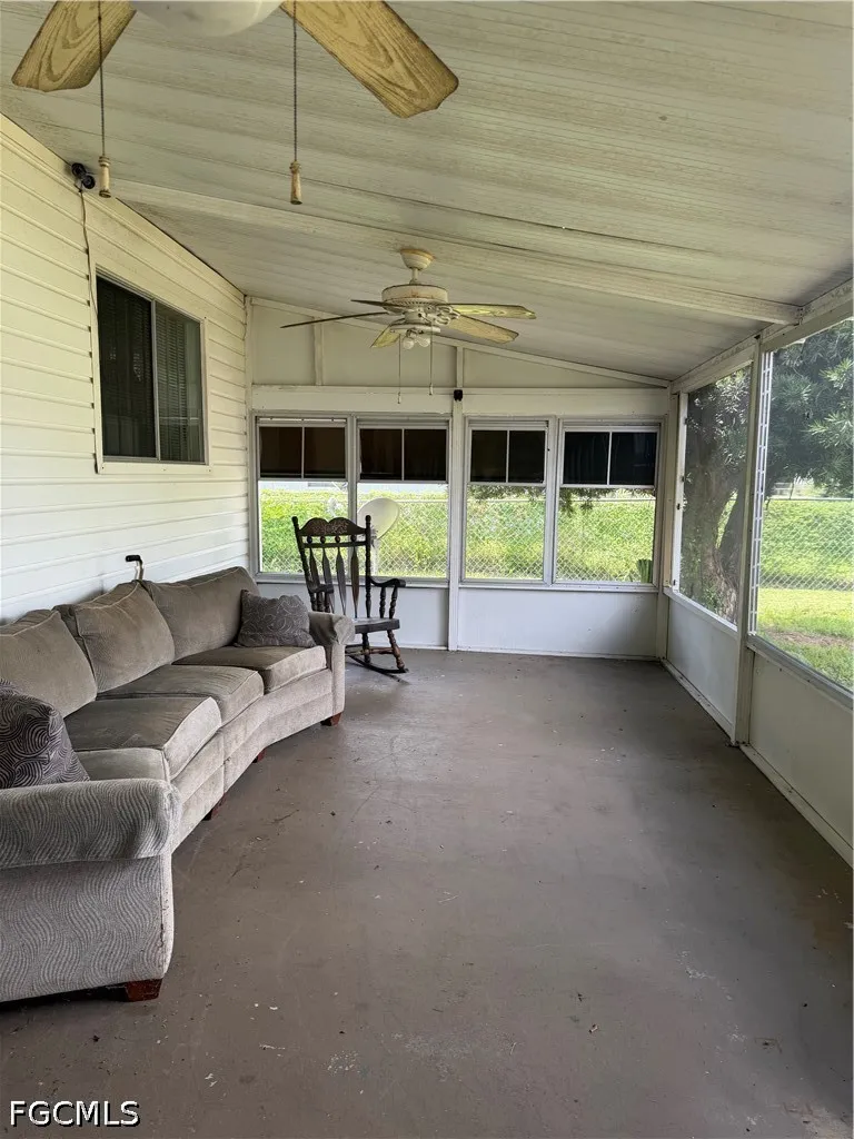 Pinecrest Avenue NW Moore Haven, FL 33471