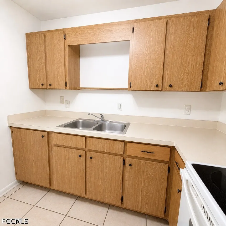SE 8th Street #2 Cape Coral, FL 33990