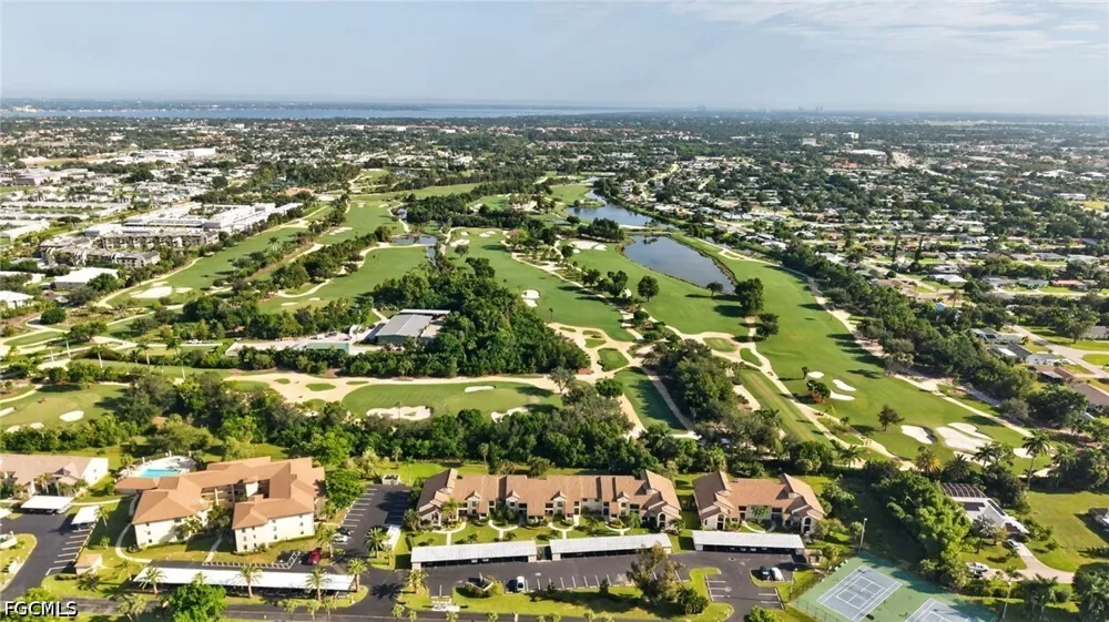 Charter Club Circle #15 Fort Myers, FL 33919