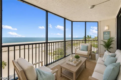 Estero Boulevard #508