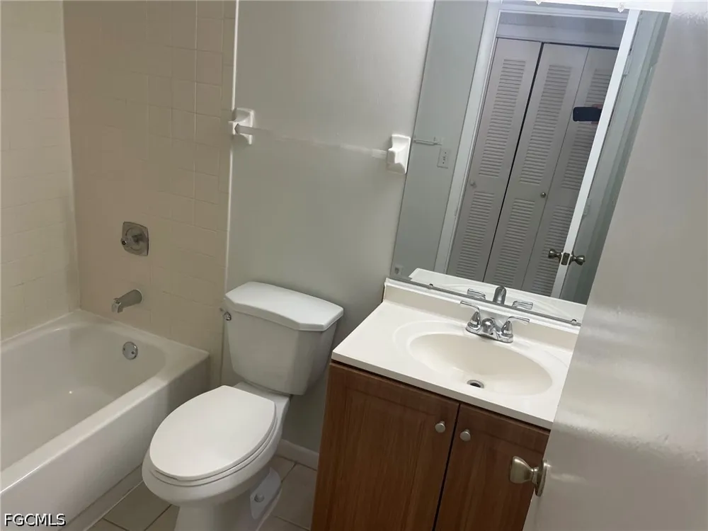 Kenwood Lane #B Fort Myers, FL 33907