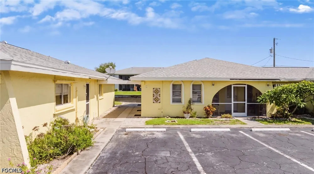 SE 8th Street #103 Cape Coral, FL 33990
