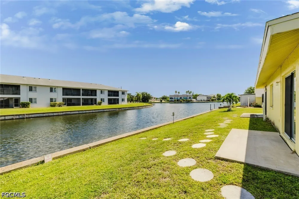 SE 8th Street #103 Cape Coral, FL 33990
