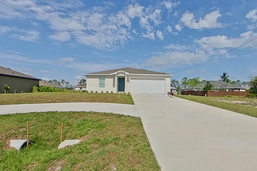 4020 GARDEN BOULEVARD Cape Coral, FL 33909