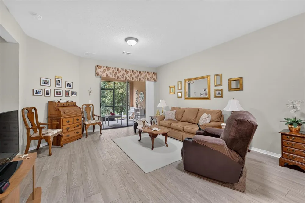 428 SENECA FALLS DRIVE Apollo Beach, FL 33572