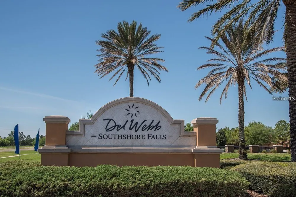 428 SENECA FALLS DRIVE Apollo Beach, FL 33572