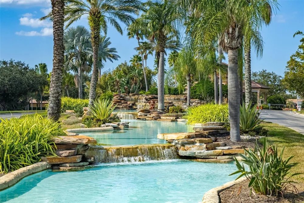 428 SENECA FALLS DRIVE Apollo Beach, FL 33572