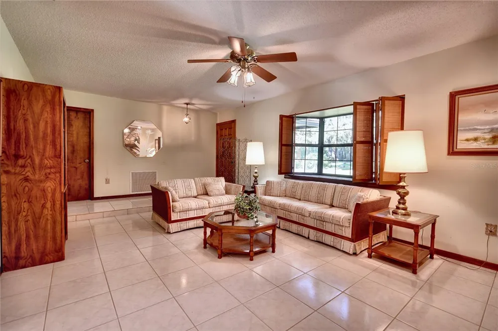 1809 KING EDWARD DRIVE Kissimmee, FL 34744