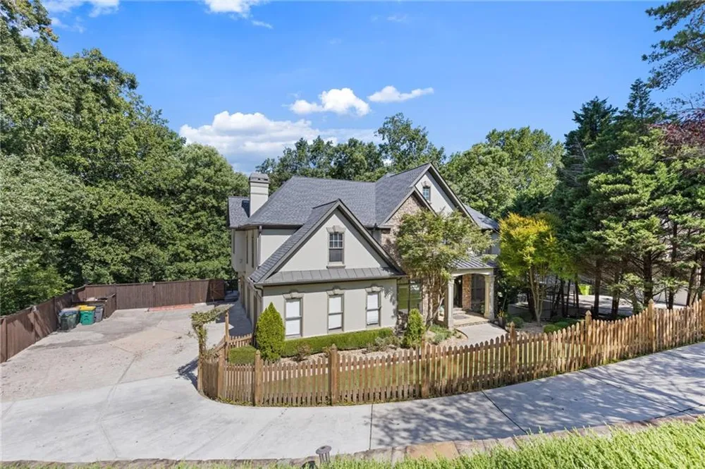 8430 Valemont Drive Sandy Springs, GA 30350