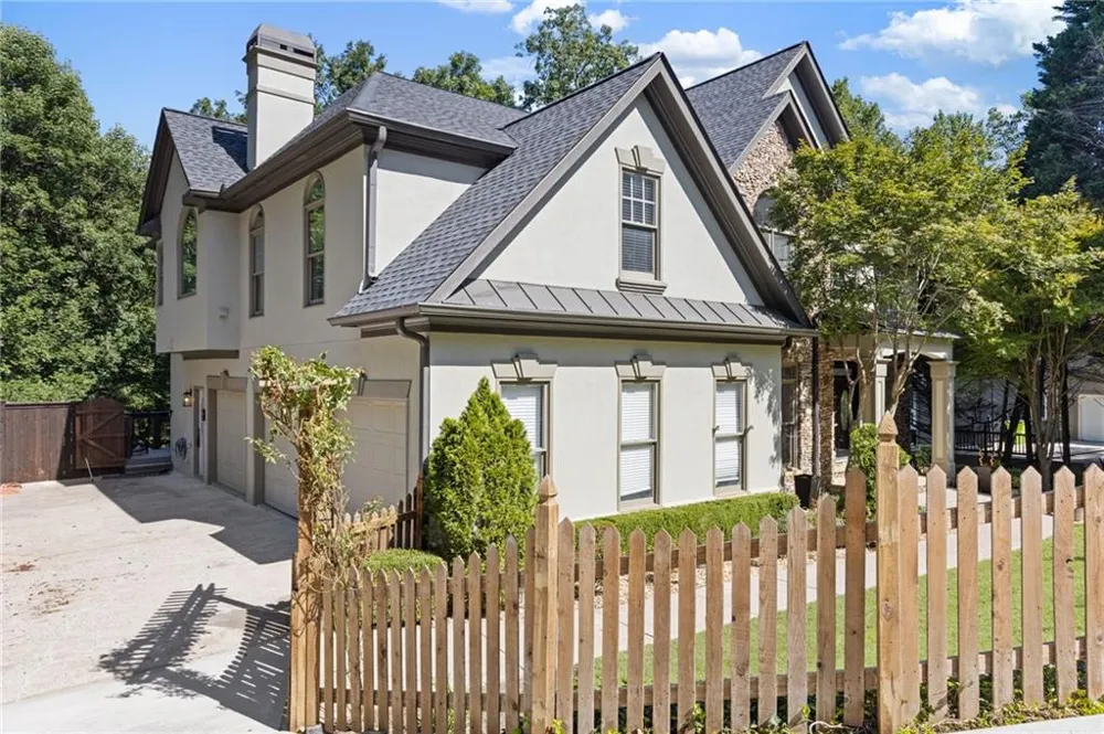 8430 Valemont Drive Sandy Springs, GA 30350