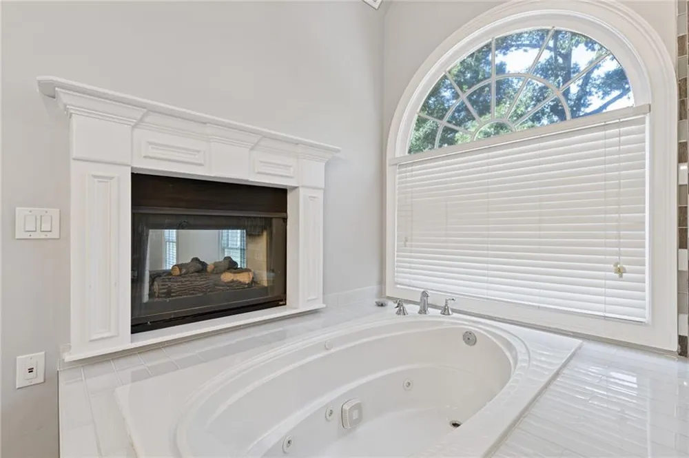 8430 Valemont Drive Sandy Springs, GA 30350