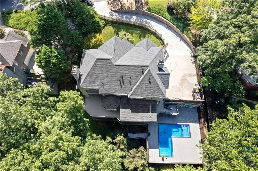 8430 Valemont Drive Sandy Springs, GA 30350