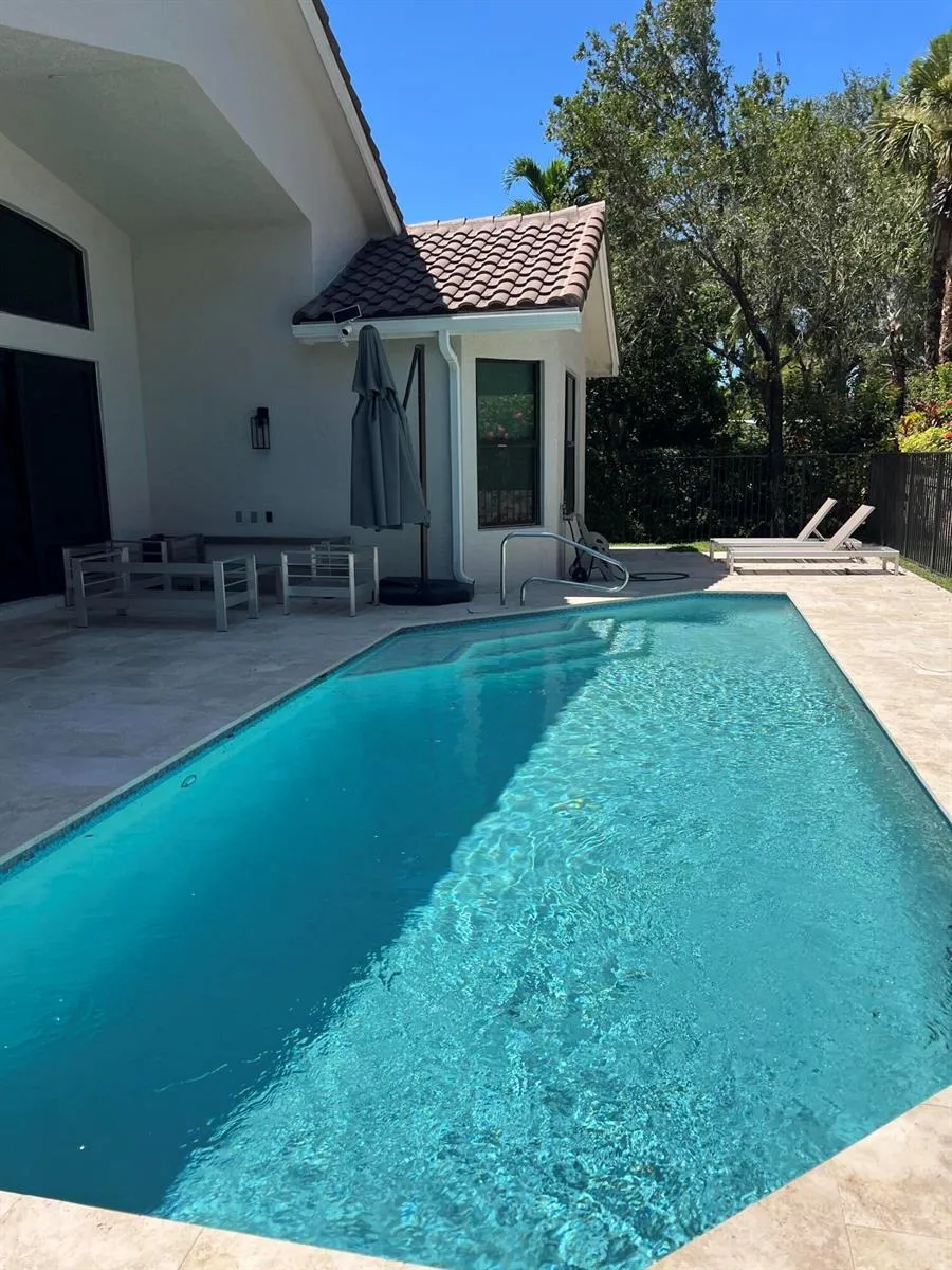 19305 SKYRIDGE CIRCLE Boca Raton, FL 33498