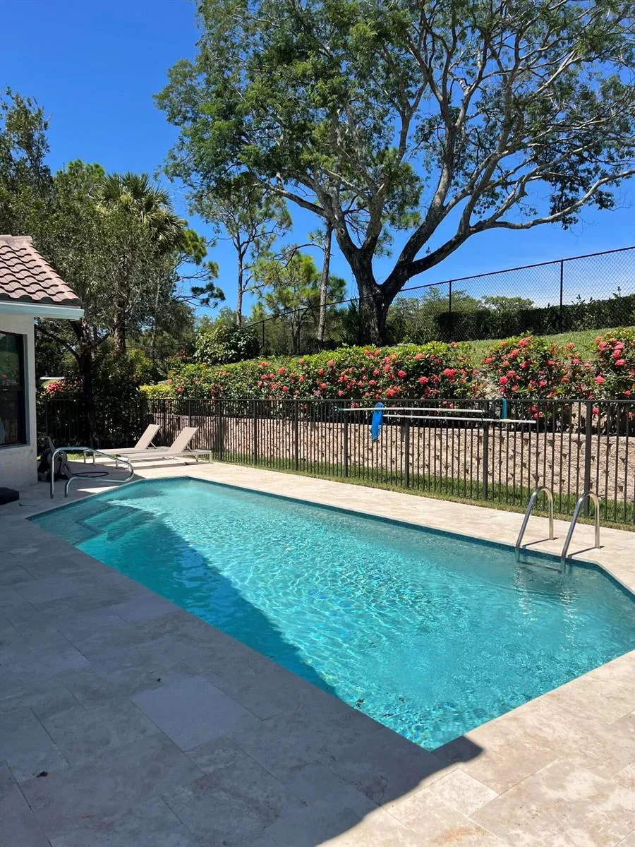 19305 SKYRIDGE CIRCLE Boca Raton, FL 33498