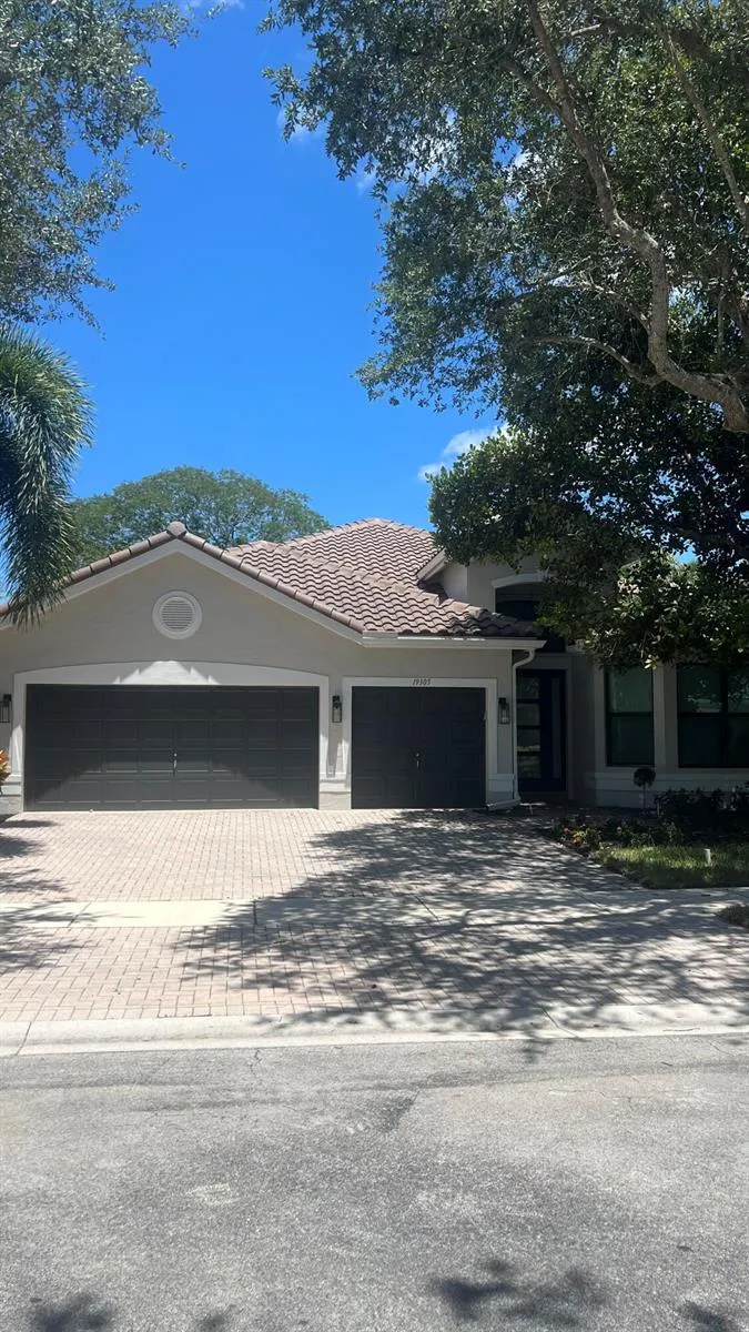 19305 SKYRIDGE CIRCLE Boca Raton, FL 33498