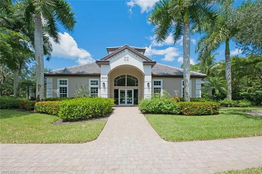 7877 Hawthorne Drive #104 Naples, FL 34113