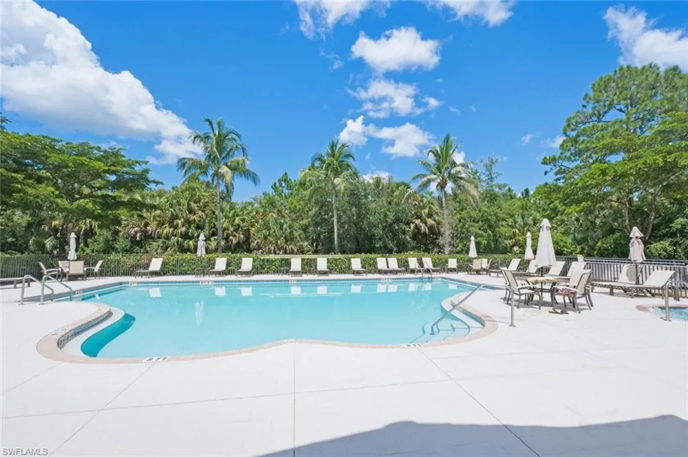 7877 Hawthorne Drive #104 Naples, FL 34113