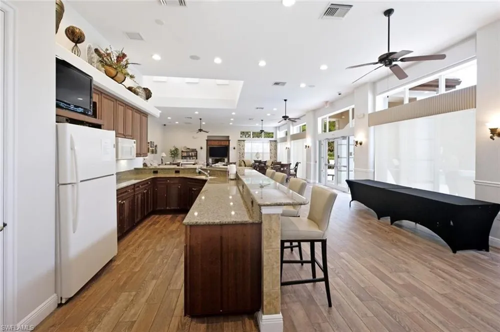 7877 Hawthorne Drive #104 Naples, FL 34113
