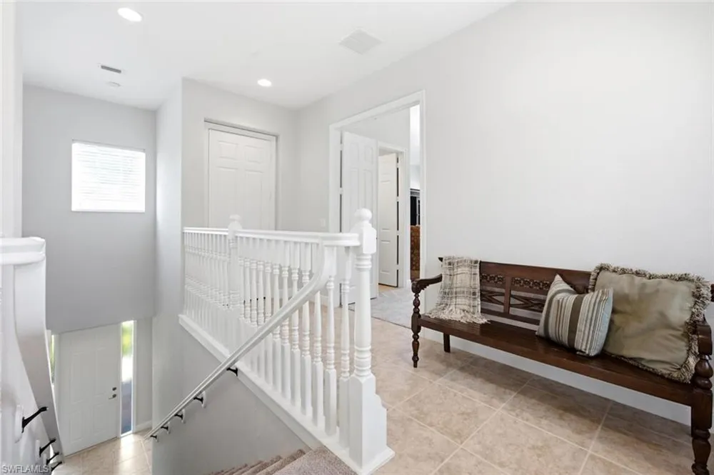7877 Hawthorne Drive #104 Naples, FL 34113