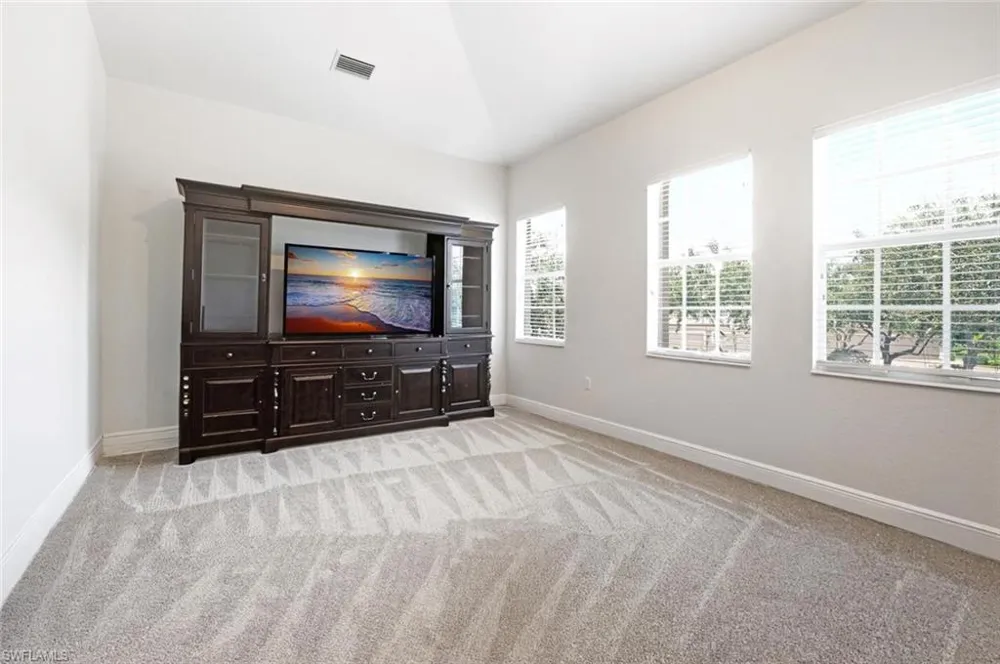 7877 Hawthorne Drive #104 Naples, FL 34113