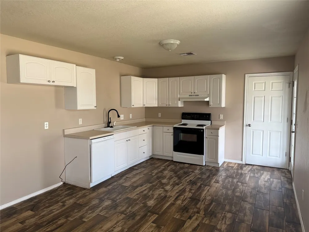 11701 190th EastAvenue Collinsville, OK 74021