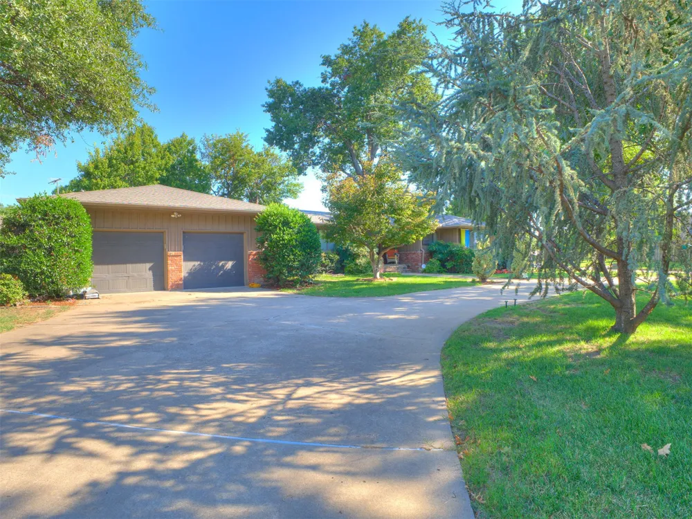 2603 S Columbia Place Tulsa, OK 74114