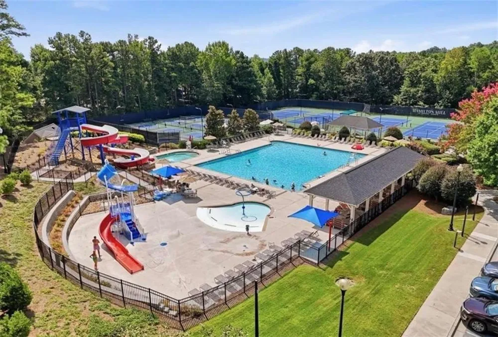 1265 Lamont Circle Dacula, GA 30019
