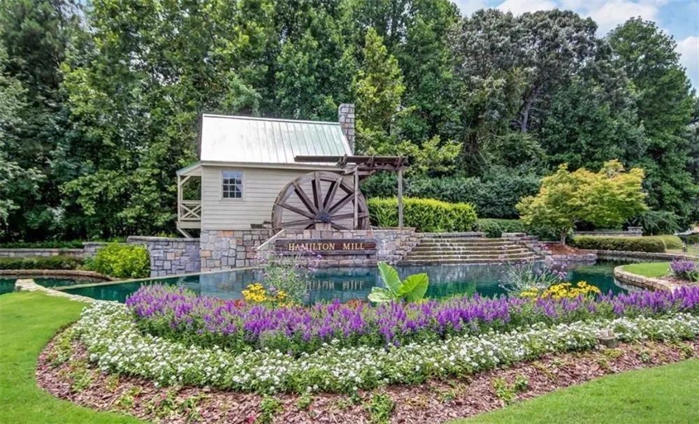 1265 Lamont Circle Dacula, GA 30019