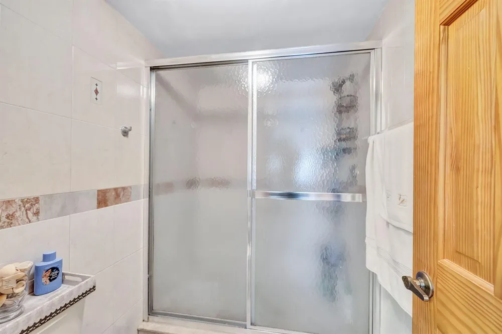 305 CONGRESSIONAL WAY Deerfield Beach, FL 33442