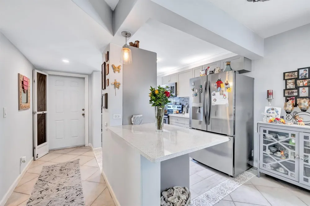 305 CONGRESSIONAL WAY Deerfield Beach, FL 33442