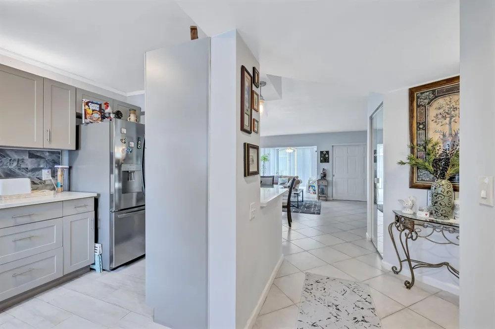 305 CONGRESSIONAL WAY Deerfield Beach, FL 33442
