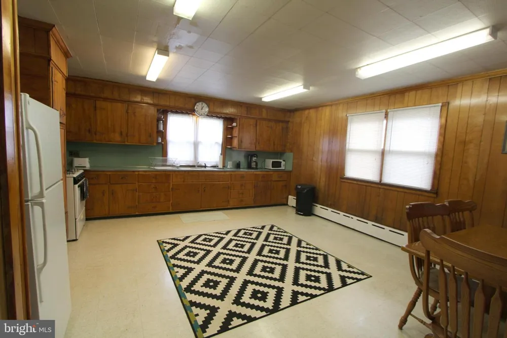 8107 GERMANTOWN AVENUE #1ST FLOOR Philadelphia, PA 19118