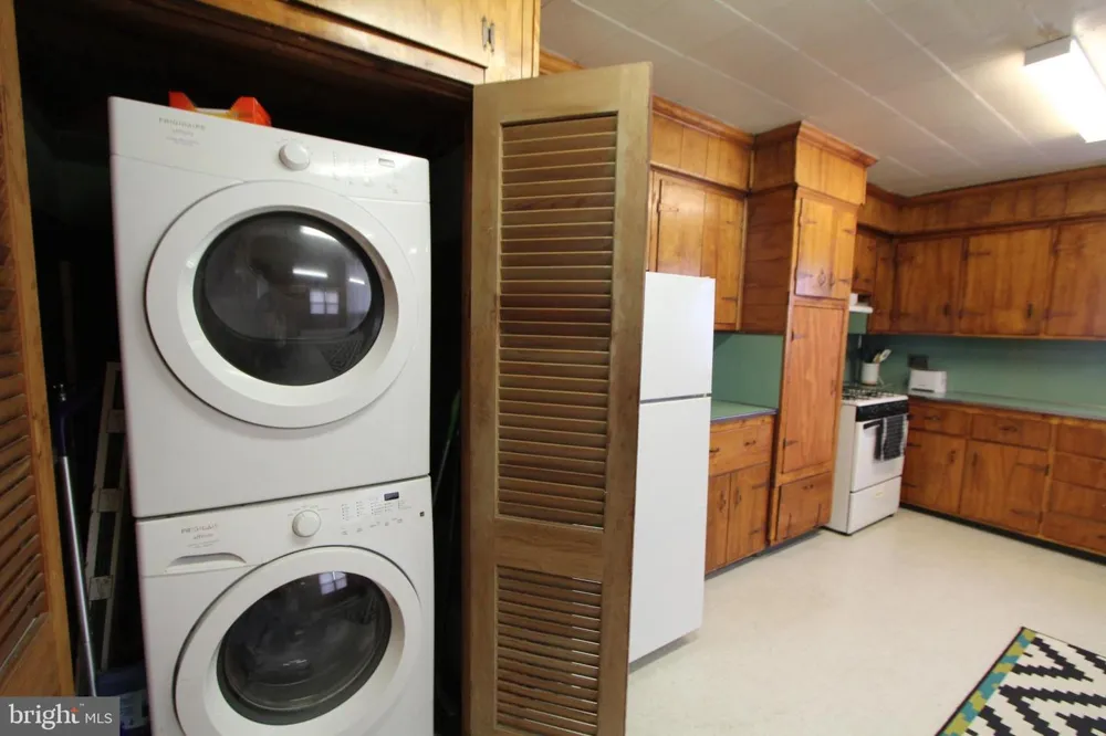 8107 GERMANTOWN AVENUE #1ST FLOOR Philadelphia, PA 19118