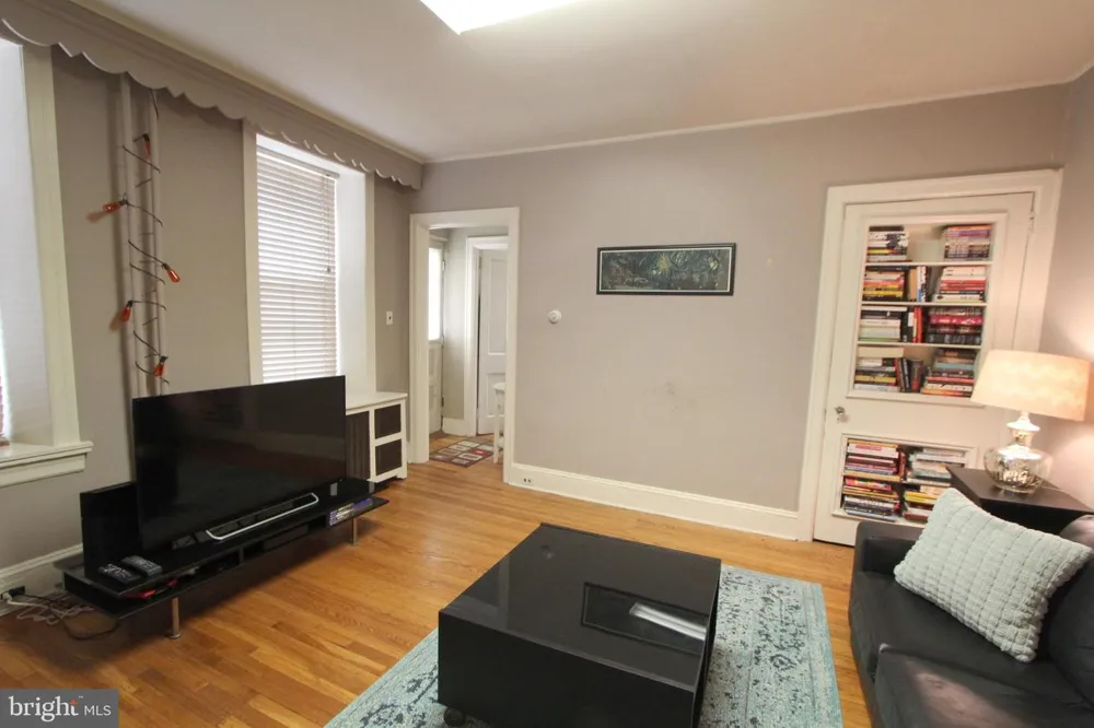 8107 GERMANTOWN AVENUE #1ST FLOOR Philadelphia, PA 19118