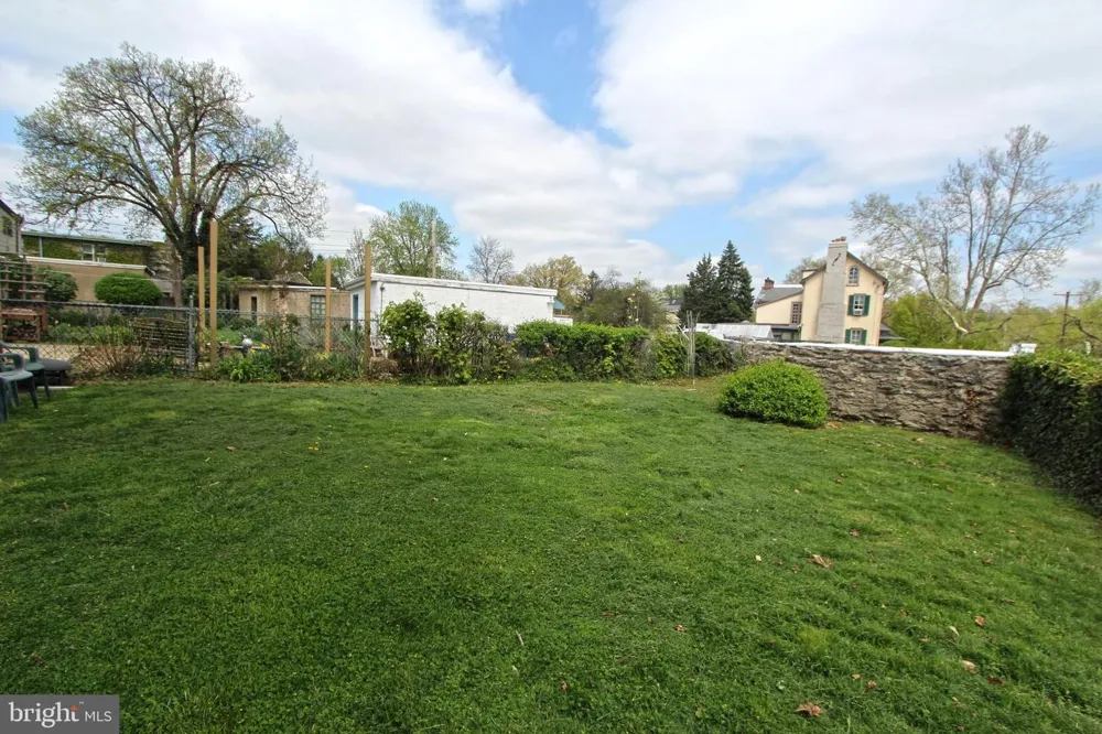8107 GERMANTOWN AVENUE #1ST FLOOR Philadelphia, PA 19118