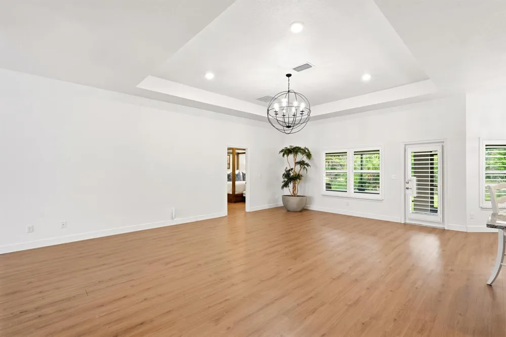 5825 NW Bates Avenue Port St. Lucie, FL 34986