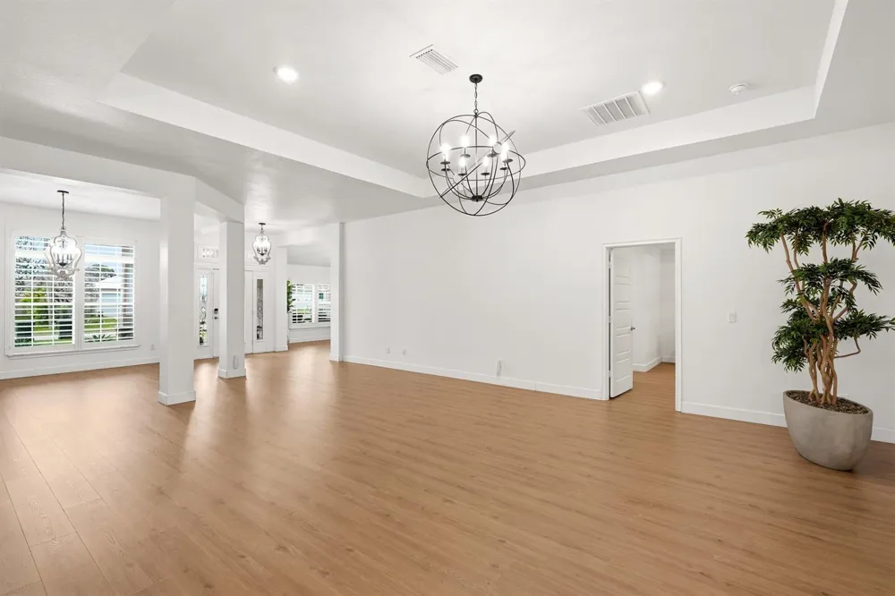 5825 NW Bates Avenue Port St. Lucie, FL 34986