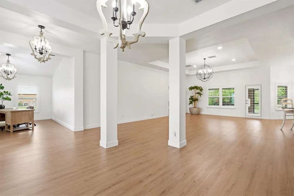 5825 NW Bates Avenue Port St. Lucie, FL 34986